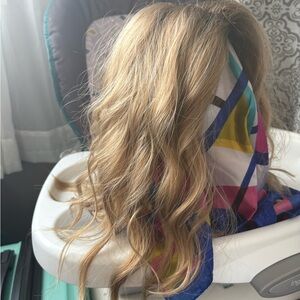 Blonde Wavy Women's Hair Wig - Natural Blonde